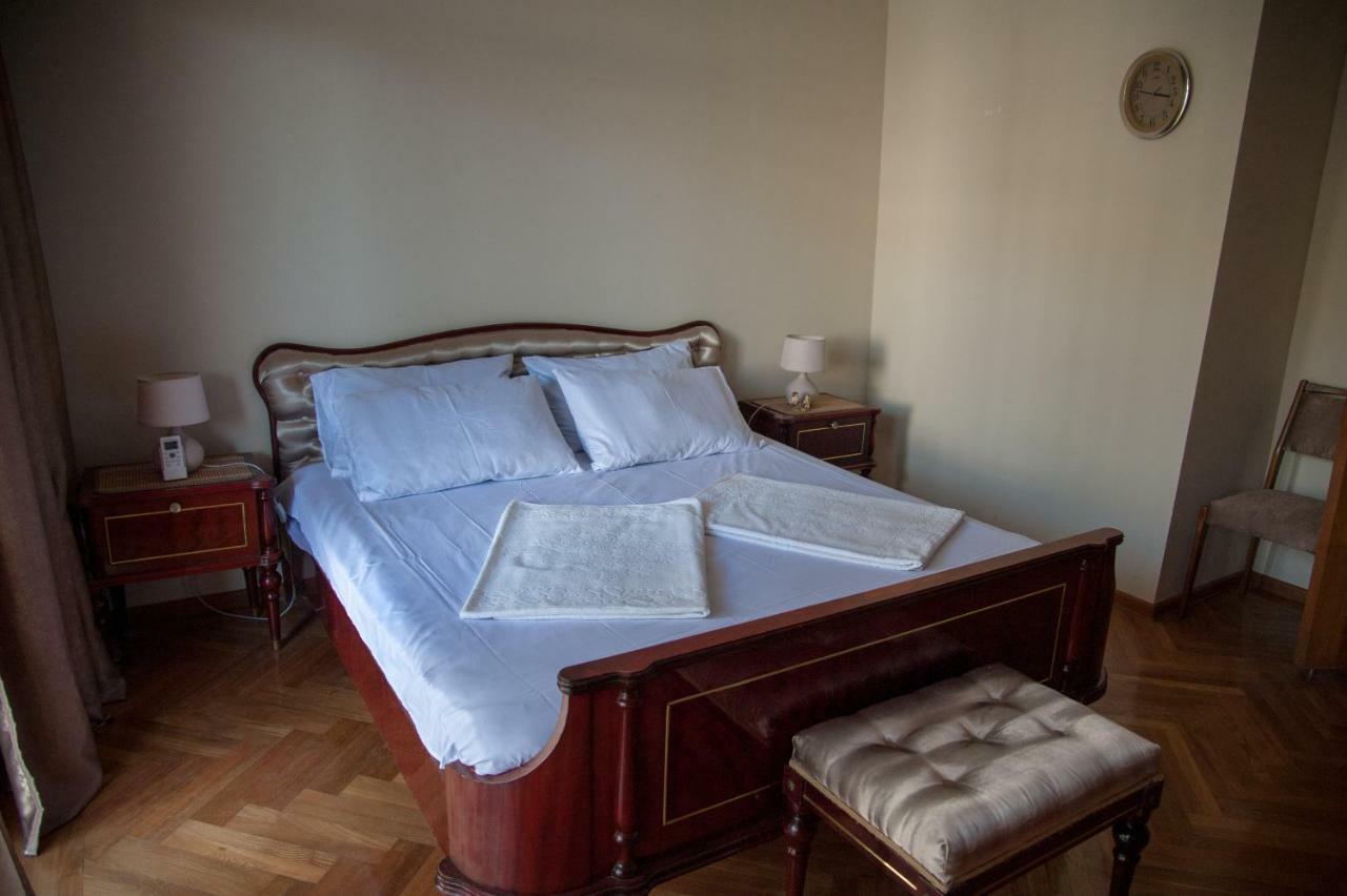 Cozy Guest House In Old Batumi Eksteriør bilde