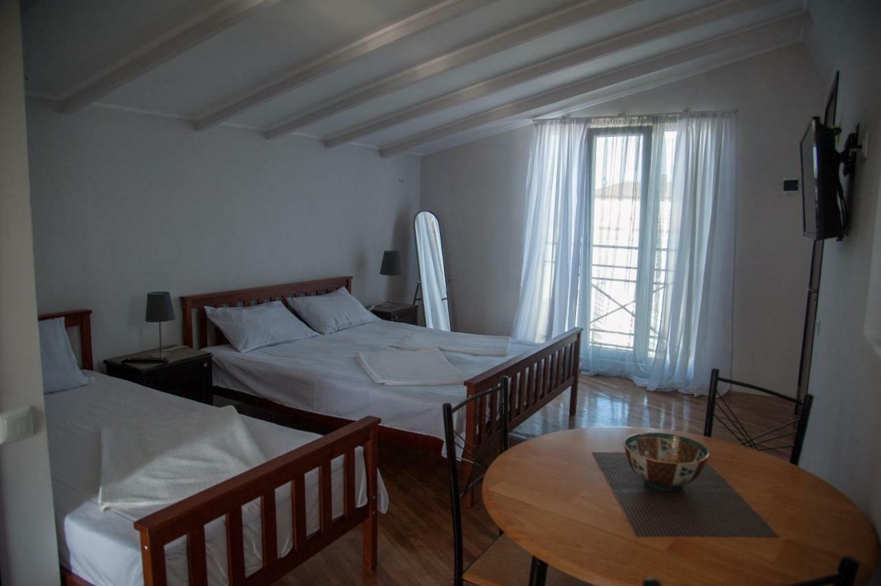 Cozy Guest House In Old Batumi Eksteriør bilde