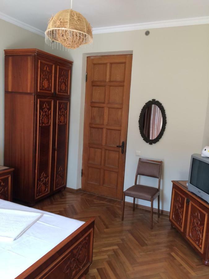 Cozy Guest House In Old Batumi Eksteriør bilde